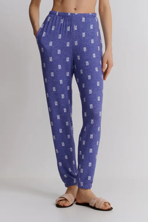 Повседневные костюмы DKNY YI90020 453 Oasis Logo