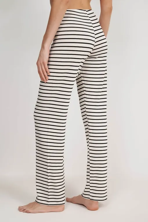 Пижамы Gianantonio A. Paladini S45RP01 ROBYN 192 PANNA/RIGA NERA