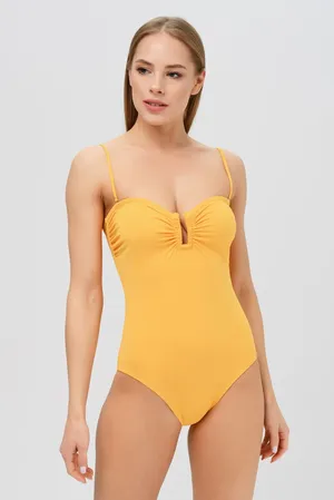 Maryan Mehlhorn 1755318 271 mineral yellow