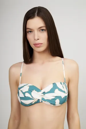 Watercult 7893058 416 puffy sky