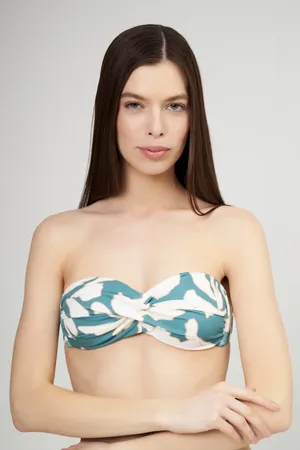 Watercult 7893058 416 puffy sky