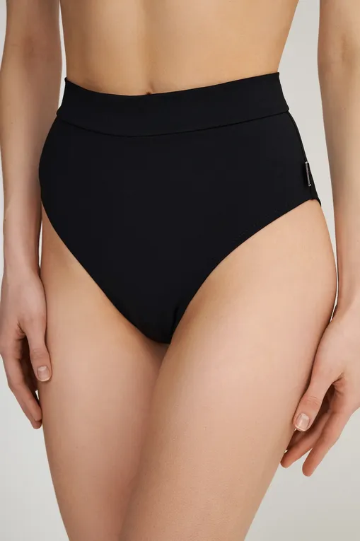 Купальники Shan 42590-38 800 Black