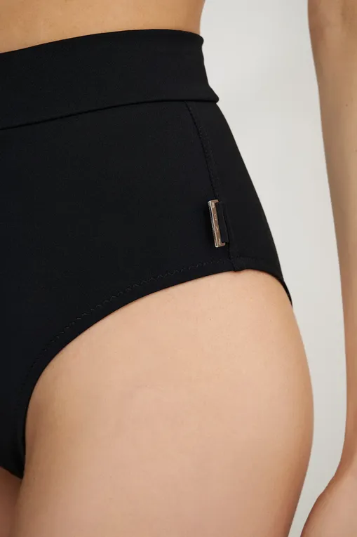 Купальники Shan 42590-38 800 Black