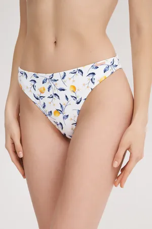 Ysabel Mora 82482 UNICA 8