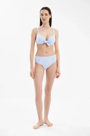 Ysabel Mora 82911 UNICA 12