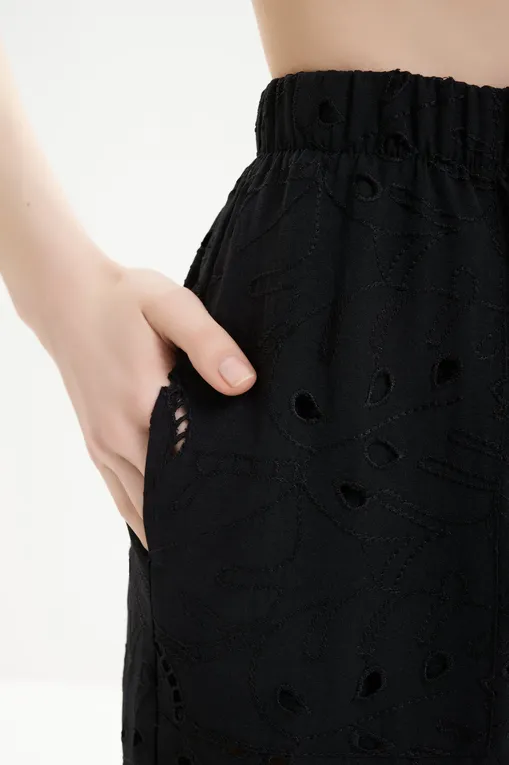 Брюки Shan 42663-52 800 Black