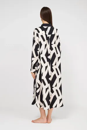 DKNY YI20019 002 Black Pt