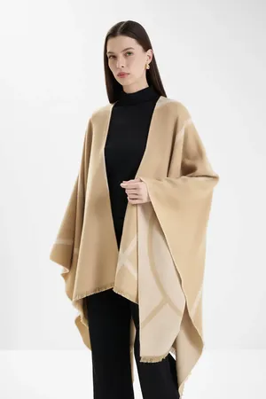 MM GIUDEA 252654603 002 SAND