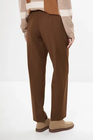 Diana Gallesi P047R008527N 32 TABACCO