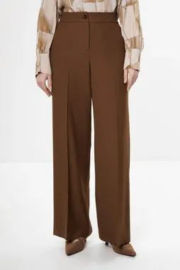 Diana Gallesi P049R008529N 32 TABACCO