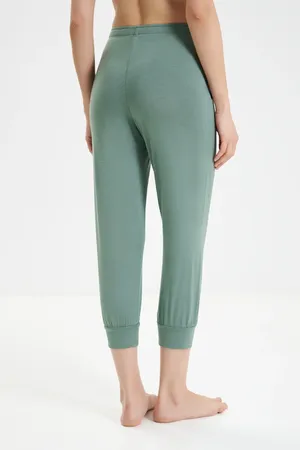 NINA VON C 16263874 451