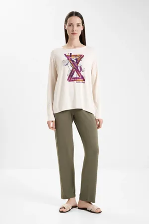 NINA VON C 16265874 425 moos