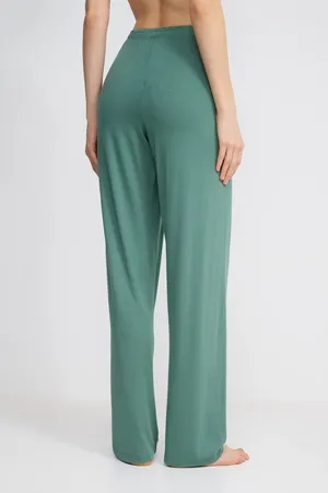 NINA VON C 16265874 451