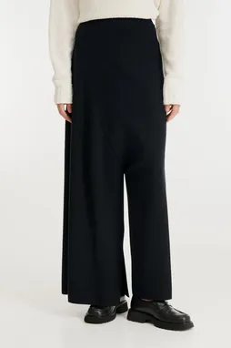 Sarah Pacini 242.11.019 02