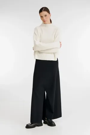 Sarah Pacini 242.11.019 02