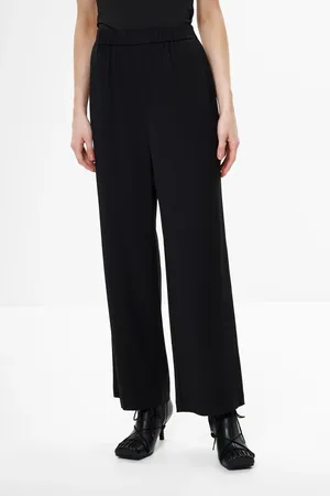 Sarah Pacini 252.33.006 02