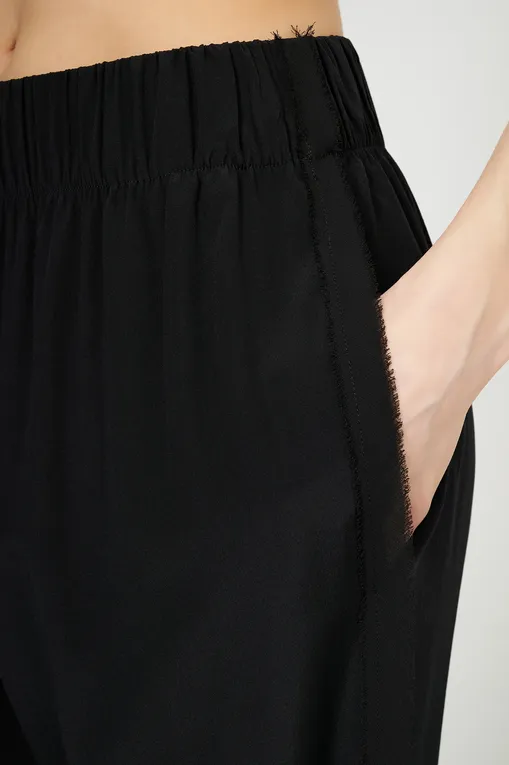 Брюки Shan 42521-52 800 Black