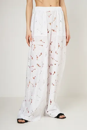 Shan 42563-52 000 White