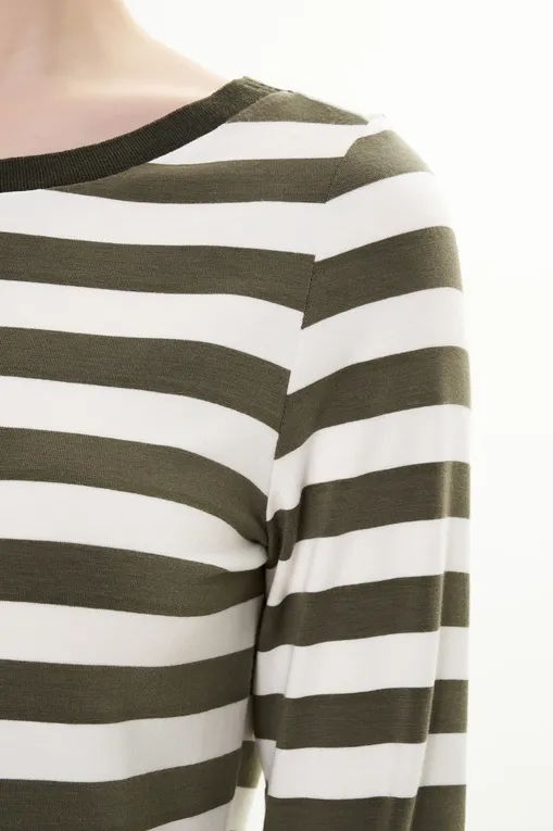 Джемперы Diana Gallesi G045R000644N 44 MILITARE/LATTE