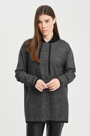 Sarah Pacini 222.11.048 03