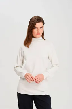Sarah Pacini 232.31.033 03