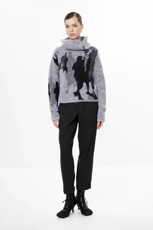 Sarah Pacini 252.11.115 08