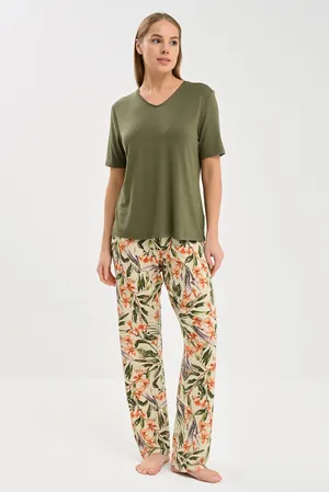 NINA VON C 16460874 425 moos