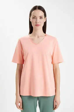 NINA VON C 16460874 539 melon