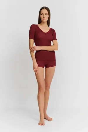 NINA VON C 29460846 849