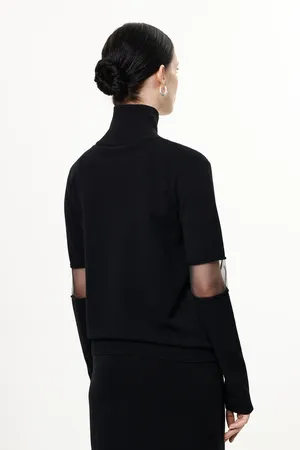 Sarah Pacini 252.11.049 02