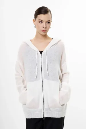 Sarah Pacini 252.31.123 03