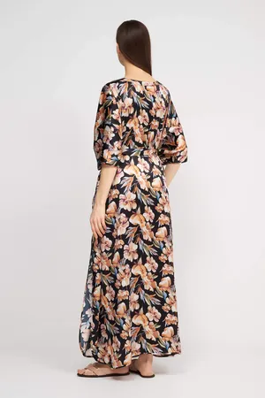 Eva B.Bitzer 24310152 965black.pearl