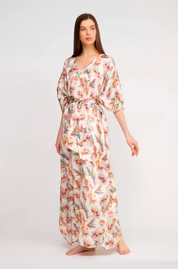 Eva B.Bitzer 24310152 171ivory.pearl