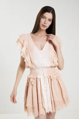 LES NEOBOURGEOISES LILOU NUDE