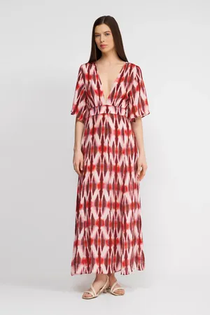 Maryan Mehlhorn M3017616 713 crimson