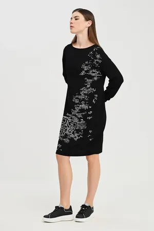 Sarah Pacini 222.11.029 02