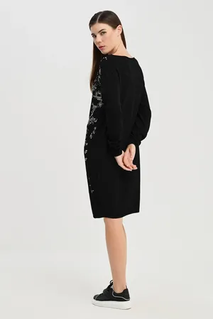 Sarah Pacini 222.11.029 02