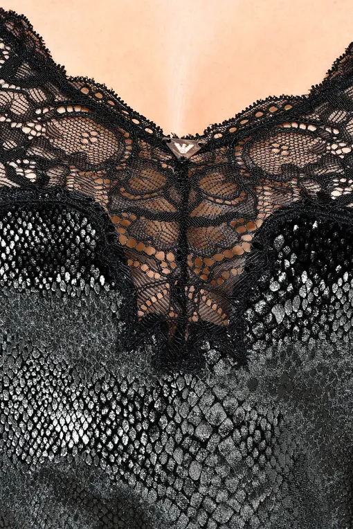 Кружевное Emporio Armani 1642419A231 00020