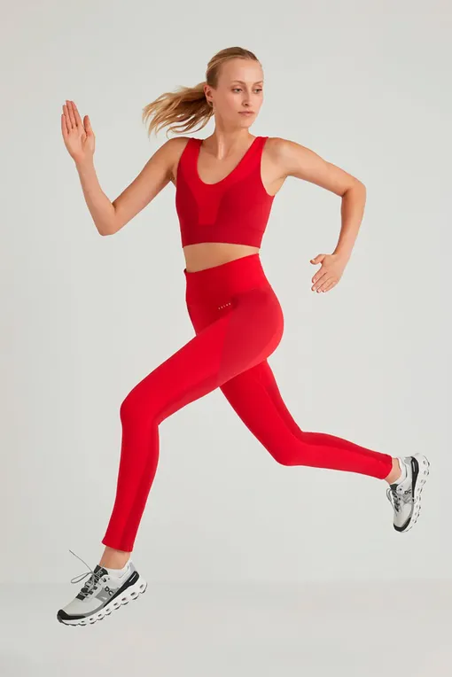 Топы Falke Ess 37880 8070 scarlet