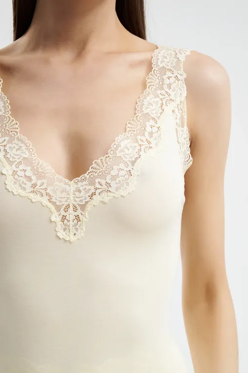 Кружевное NINA VON C 16400648 532