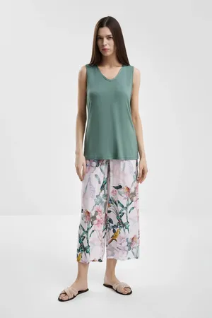 NINA VON C 16400874 451