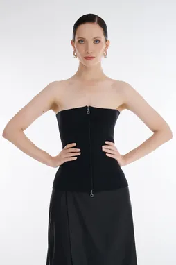 Sarah Pacini 242.11.059 02