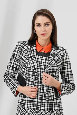 Caterina Leman ZA 5230-2 09/01