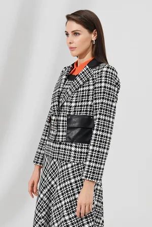 Caterina Leman ZA 5230-2 09/01