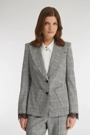Caterina Leman ZA8450-76 09/01