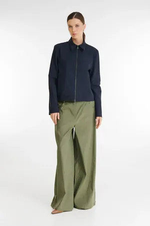 Sarah Pacini 242.13.017 42