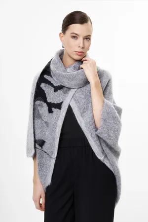 Sarah Pacini 252.11.118 08