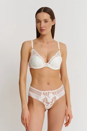 Chantelle C12Q20 A32 Satin Milk