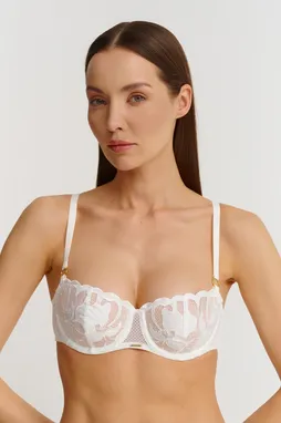 Chantelle C12Q50 A32 Satin Milk