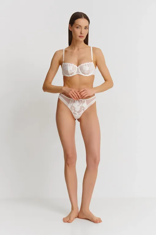 Бюстгальтеры Chantelle C12Q50 A32 Satin Milk